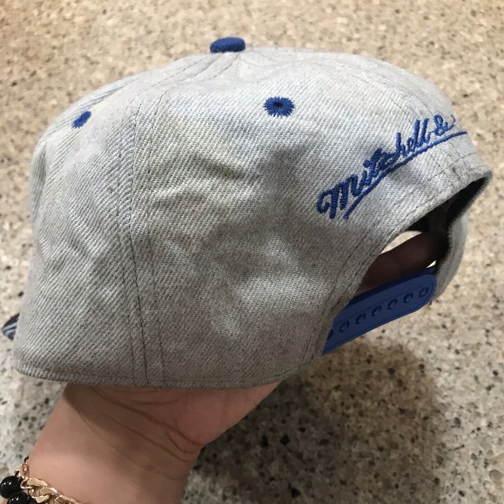 Golden State Warriors Snapback Embroidered Bill Mitchell & Ness NBA Final Hat - Picture 4 of 8